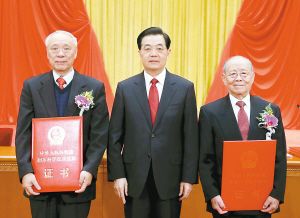王小谟获2012年度国家最高科学技术奖